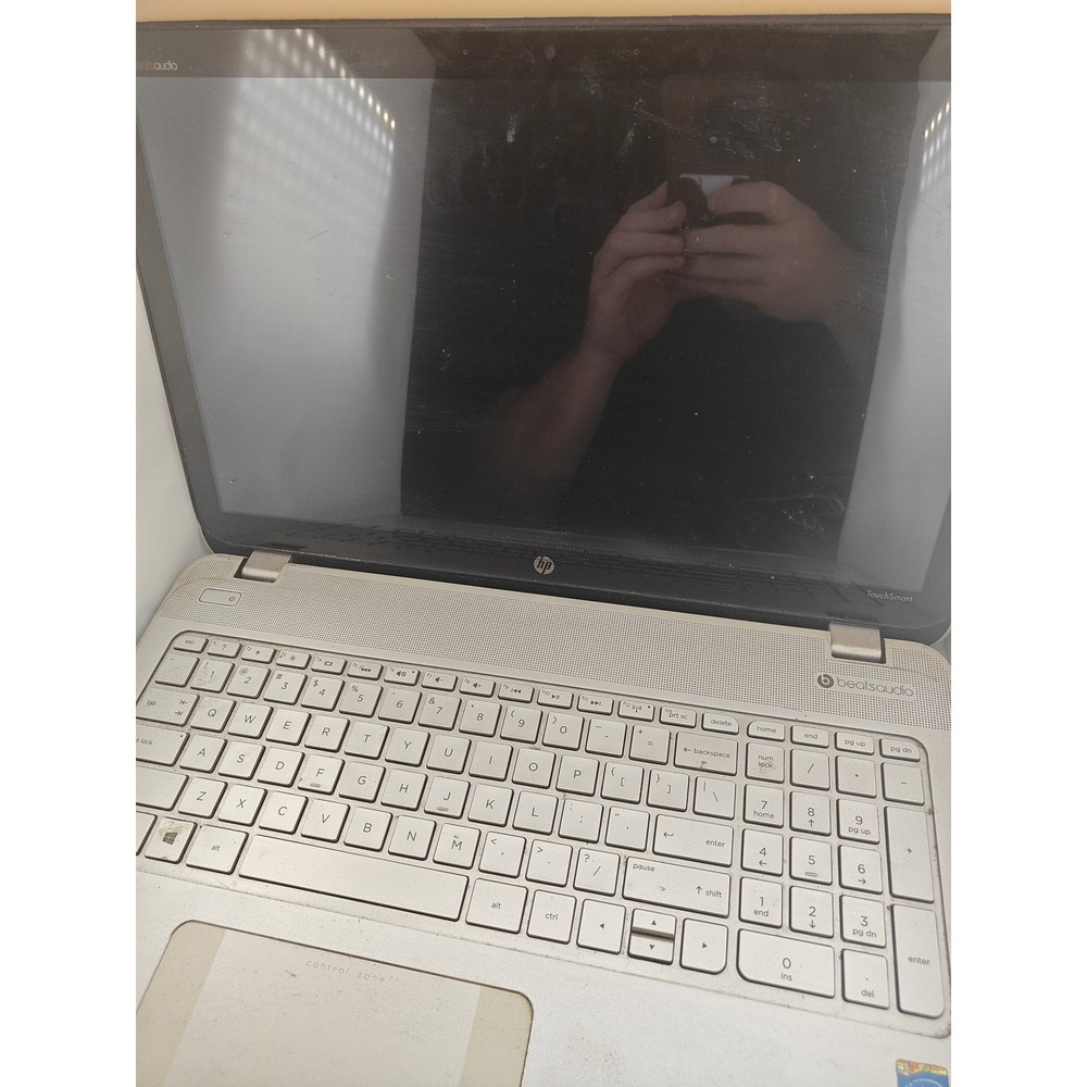 HP Envy m6-n012dx Laptop AS IS Parts Repair Powers On No Charger Included